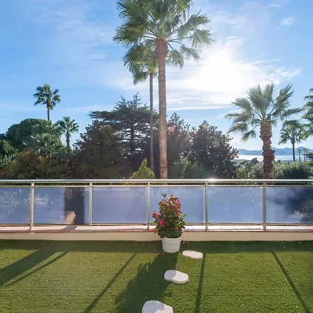 2-br Luxury With Sea View And Pool *