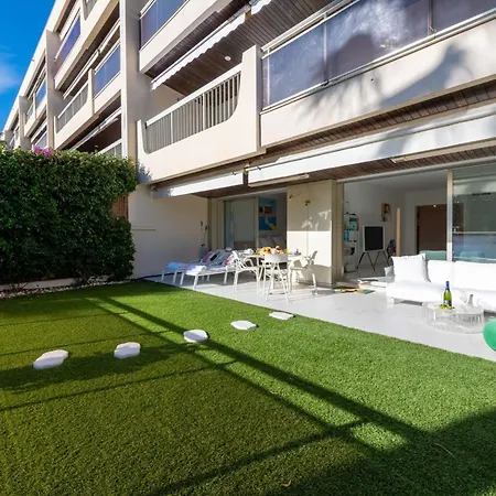 아파트 2-br Luxury With Sea View And Pool *