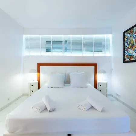 2-br Luxury With Sea View And Pool 아파트