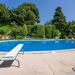 2-br Luxury With Sea View And Pool *