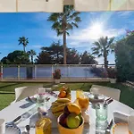 2-br Luxury With Sea View And Pool *