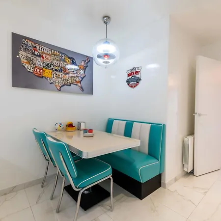 2-br Luxury With Sea View And Pool