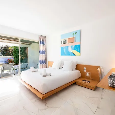 Апартаменты 2-br Luxury With Sea View And Pool